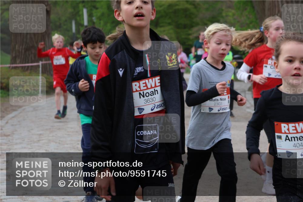 25.04.2026 - Das Zehntel Zöllner http://msf.ph/oto/9591745 25.04.2026 08:40:27 Laufen 3630, 2303, 404 meine-sportfotos.de
