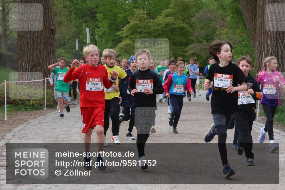 25.04.2026 - Das Zehntel Zöllner http://msf.ph/oto/9591752 25.04.2026 08:40:29 Laufen 3789, 3808, 3830, 1134 meine-sportfotos.de