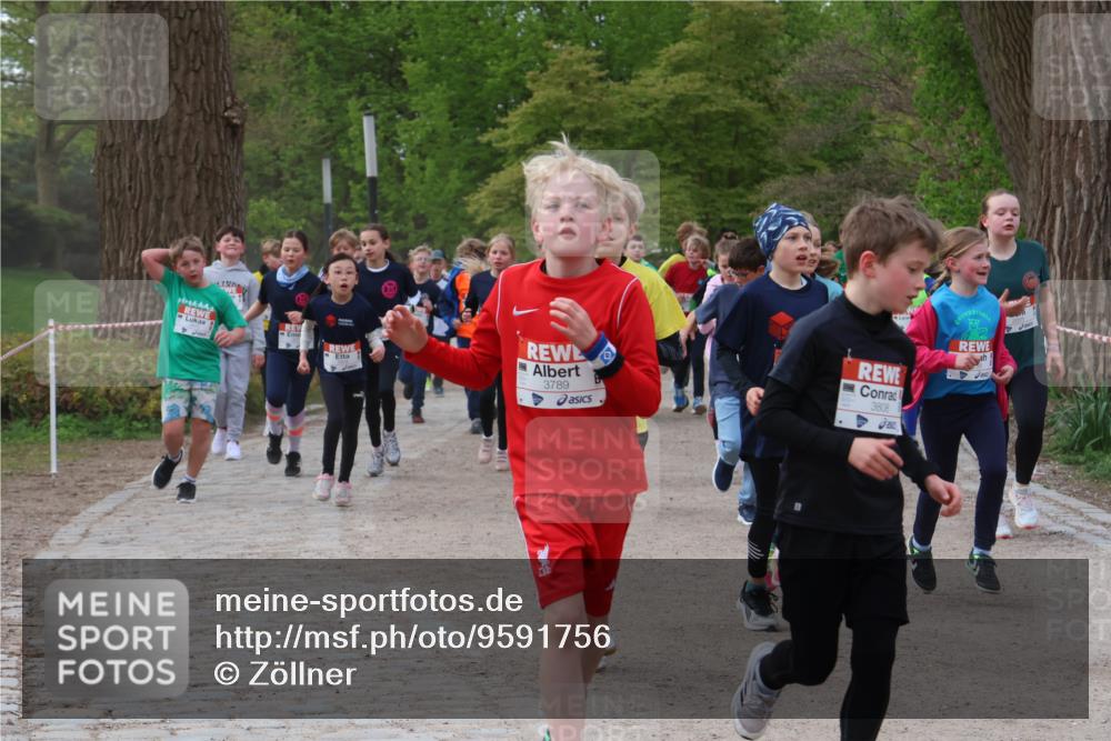 25.04.2026 - Das Zehntel Zöllner http://msf.ph/oto/9591756 25.04.2026 08:40:30 Laufen 3789, 3808, 290 meine-sportfotos.de