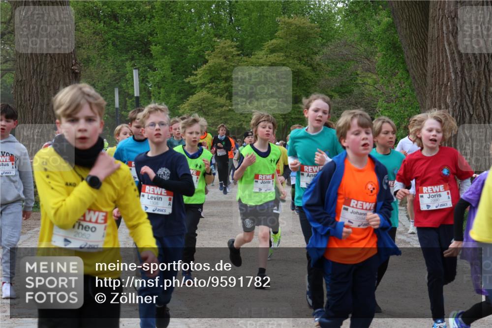25.04.2026 - Das Zehntel Zöllner http://msf.ph/oto/9591782 25.04.2026 08:40:36 Laufen 2052, 1308, 3594, 2990 meine-sportfotos.de