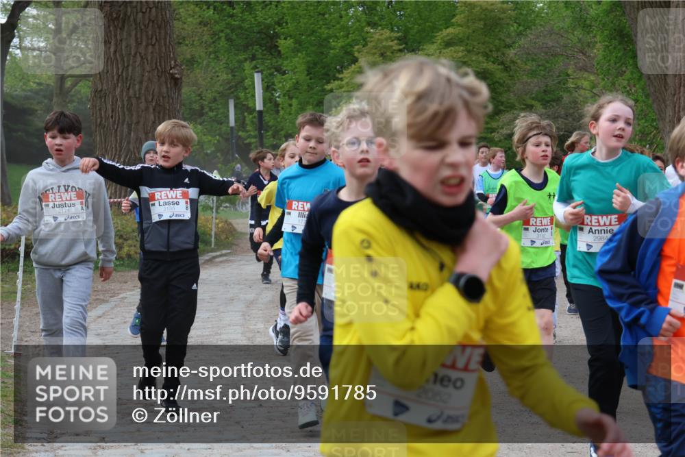 25.04.2026 - Das Zehntel Zöllner http://msf.ph/oto/9591785 25.04.2026 08:40:37 Laufen 2171, 2155, 177, 2062, 3182, 2984 meine-sportfotos.de