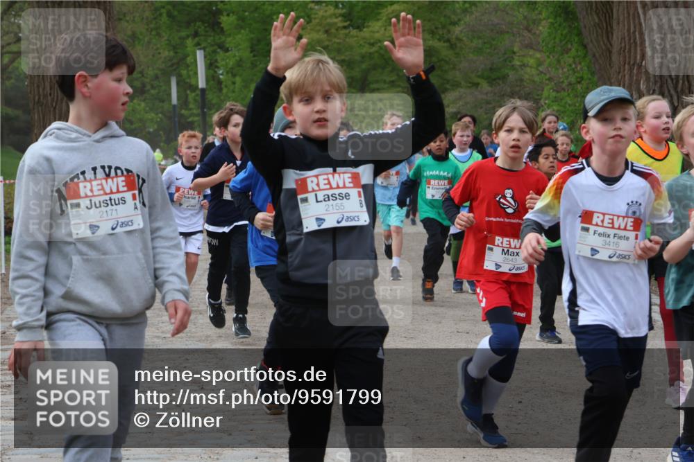 25.04.2026 - Das Zehntel Zöllner http://msf.ph/oto/9591799 25.04.2026 08:40:40 Laufen 2171, 2155, 2643, 3416 meine-sportfotos.de