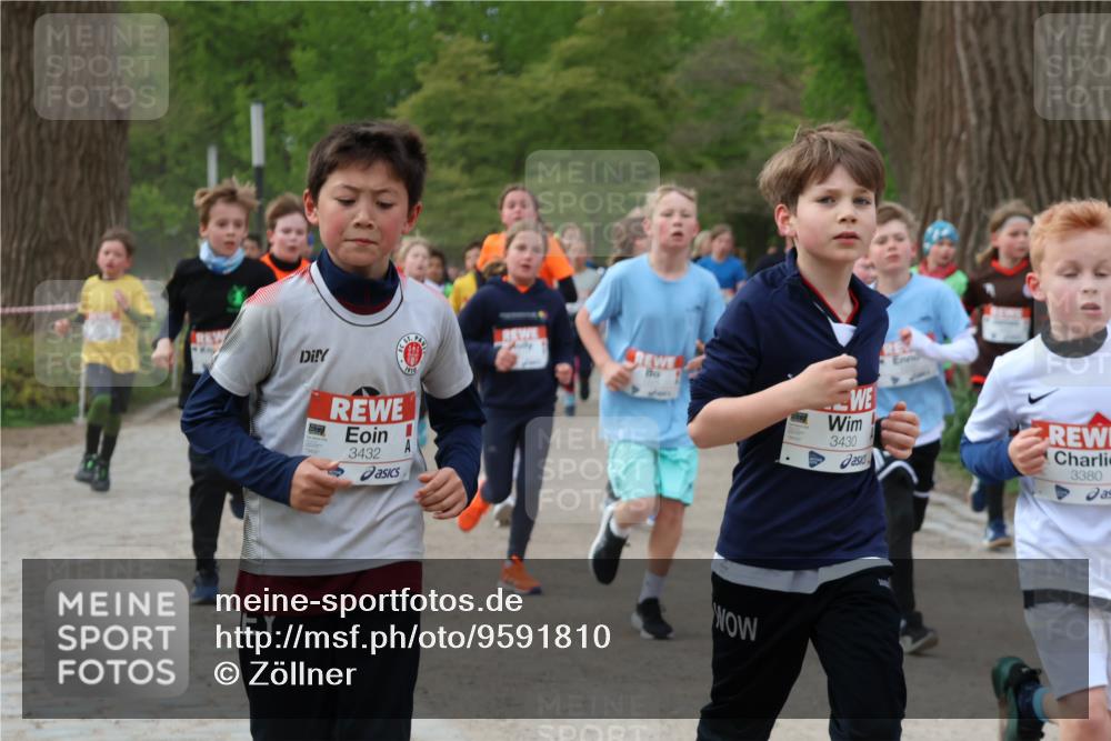 25.04.2026 - Das Zehntel Zöllner http://msf.ph/oto/9591810 25.04.2026 08:40:43 Laufen 1919, 3432, 3430, 3380 meine-sportfotos.de