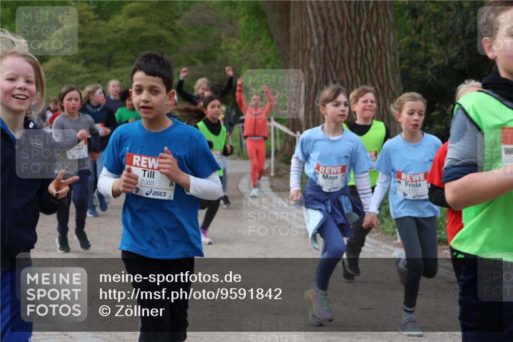 25.04.2026 - Das Zehntel Zöllner http://msf.ph/oto/9591842 25.04.2026 08:40:51 Laufen 2065, 1190, 1183 meine-sportfotos.de