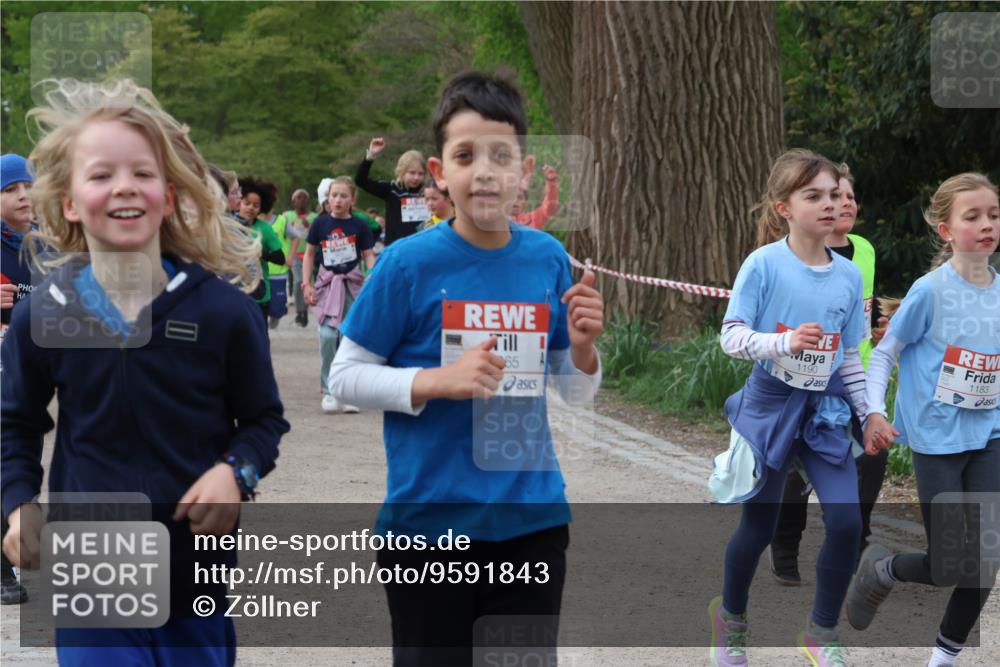 25.04.2026 - Das Zehntel Zöllner http://msf.ph/oto/9591843 25.04.2026 08:40:51 Laufen 65, 1190, 1183 meine-sportfotos.de
