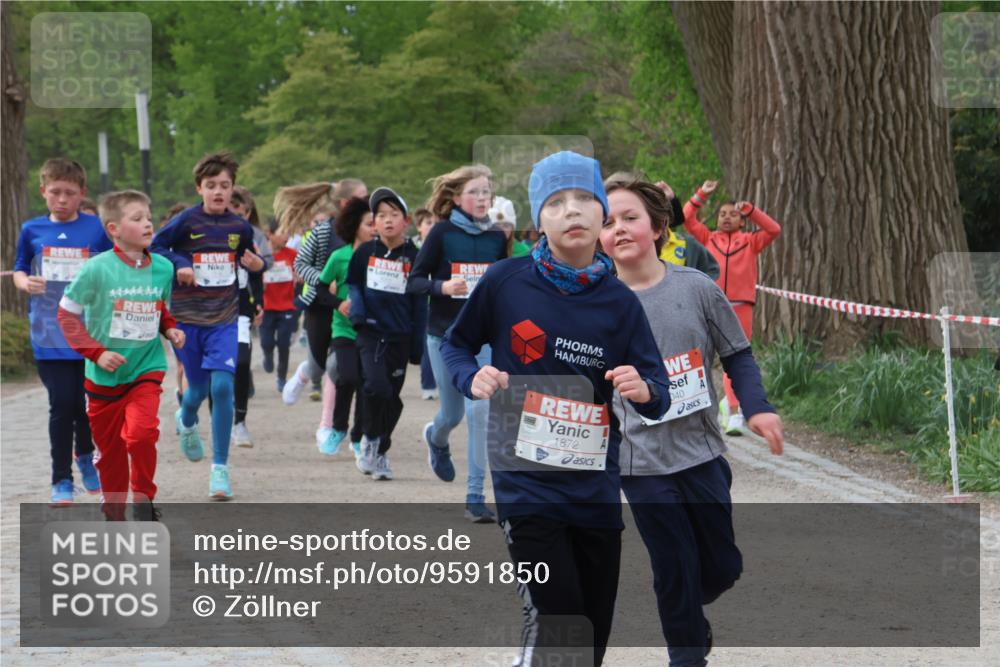 25.04.2026 - Das Zehntel Zöllner http://msf.ph/oto/9591850 25.04.2026 08:40:52 Laufen 4444444, 1872, 040 meine-sportfotos.de