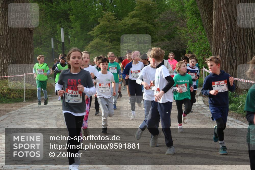 25.04.2026 - Das Zehntel Zöllner http://msf.ph/oto/9591881 25.04.2026 08:40:59 Laufen 4003, 4444, 2241 meine-sportfotos.de