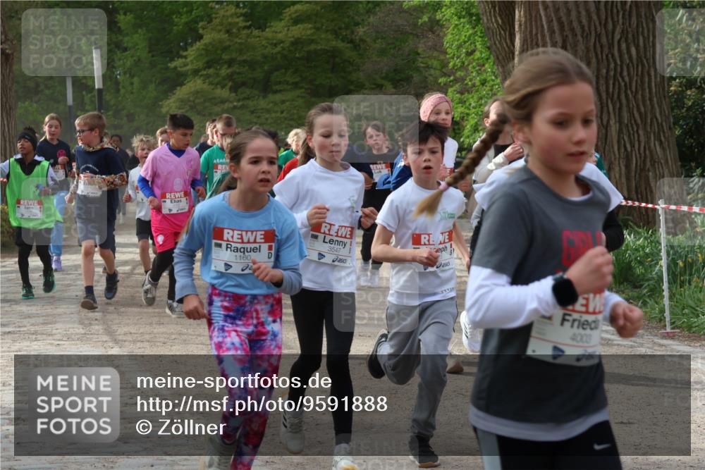 25.04.2026 - Das Zehntel Zöllner http://msf.ph/oto/9591888 25.04.2026 08:41:01 Laufen 3547, 1160, 4008 meine-sportfotos.de
