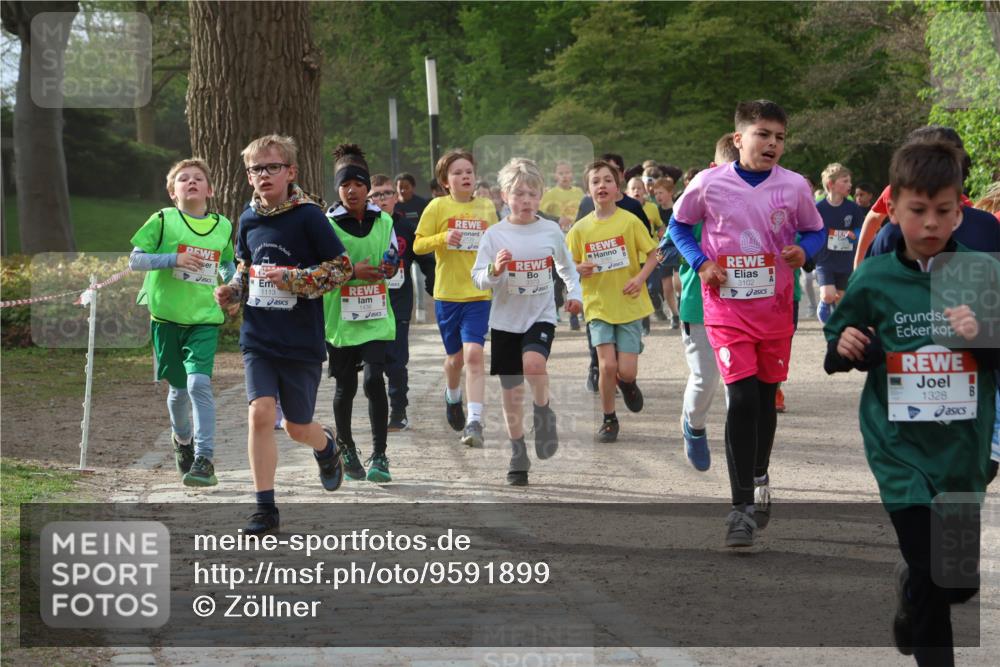 25.04.2026 - Das Zehntel Zöllner http://msf.ph/oto/9591899 25.04.2026 08:41:03 Laufen 1113, 3102, 1328, 19 meine-sportfotos.de