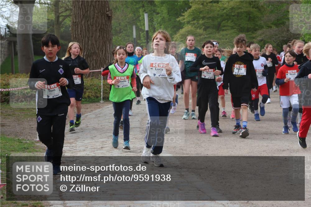 25.04.2026 - Das Zehntel Zöllner http://msf.ph/oto/9591938 25.04.2026 08:41:13 Laufen 2010, 1429, 2009 meine-sportfotos.de