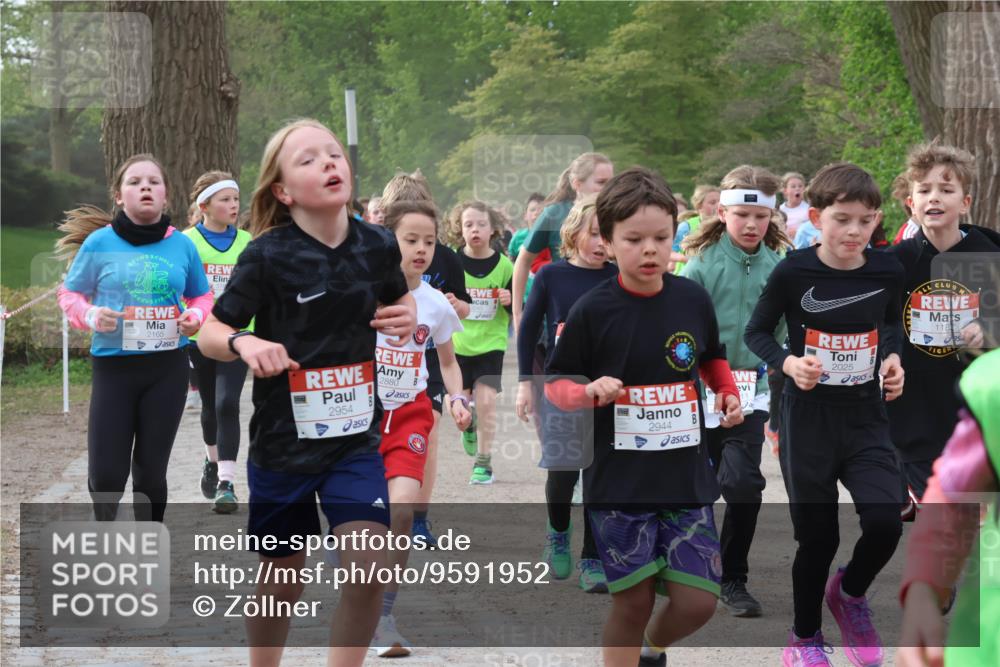 25.04.2026 - Das Zehntel Zöllner http://msf.ph/oto/9591952 25.04.2026 08:41:16 Laufen 2165, 318, 2954, 2880, 2944, 2025, 118 meine-sportfotos.de