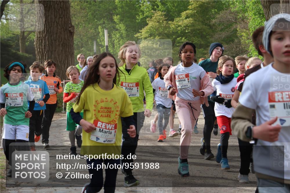 25.04.2026 - Das Zehntel Zöllner http://msf.ph/oto/9591988 25.04.2026 08:41:24 Laufen 3917, 3984, 2727, 3959, 3544, 35 meine-sportfotos.de