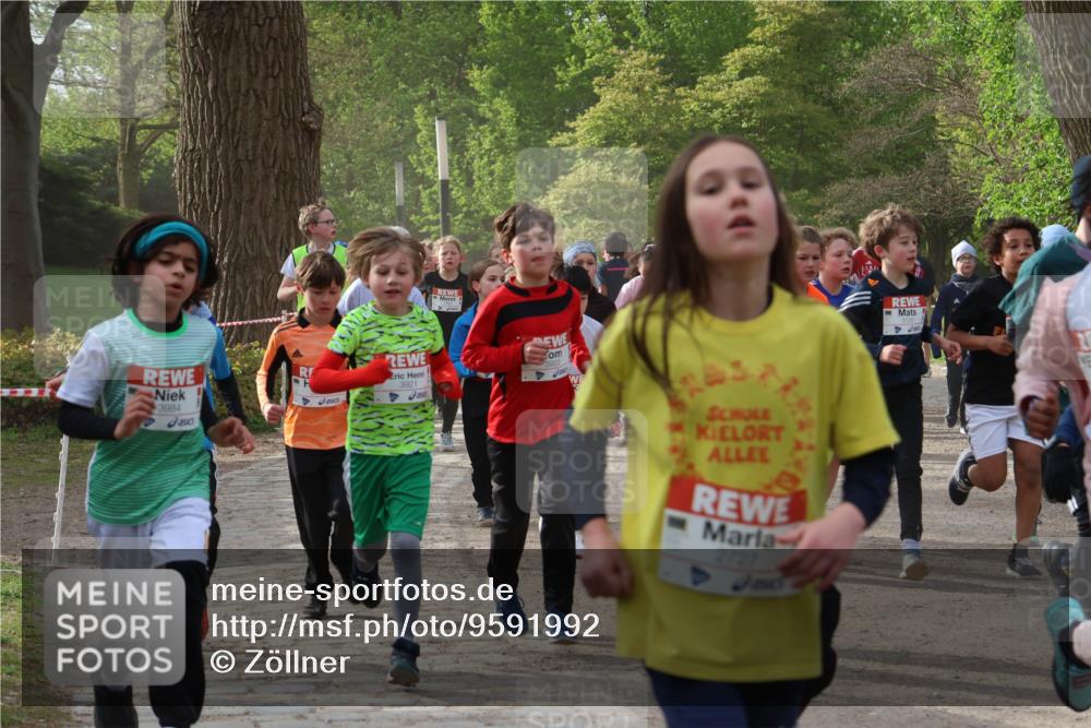 25.04.2026 - Das Zehntel Zöllner http://msf.ph/oto/9591992 25.04.2026 08:41:25 Laufen 3984, 3921, 2727 meine-sportfotos.de