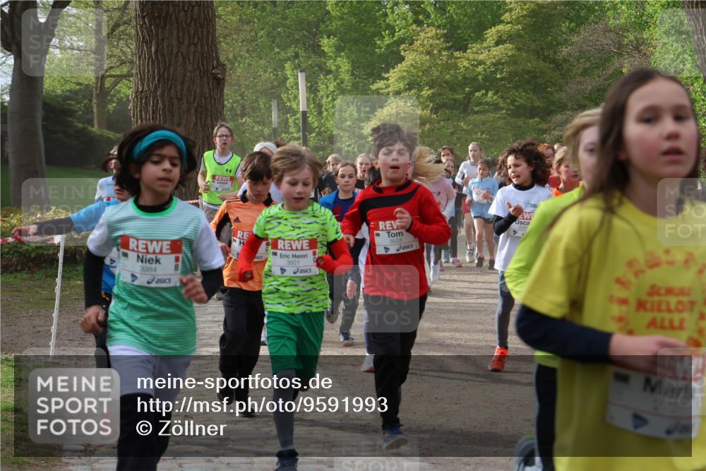 25.04.2026 - Das Zehntel Zöllner http://msf.ph/oto/9591993 25.04.2026 08:41:26 Laufen 3984, 3921, 3933, 2727 meine-sportfotos.de