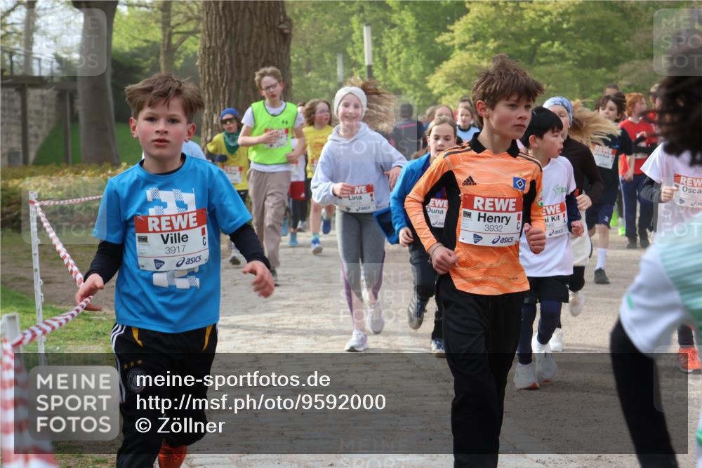 25.04.2026 - Das Zehntel Zöllner http://msf.ph/oto/9592000 25.04.2026 08:41:27 Laufen 3917, 3413, 3932, 566, 3556 meine-sportfotos.de