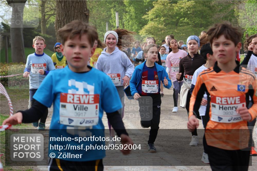 25.04.2026 - Das Zehntel Zöllner http://msf.ph/oto/9592004 25.04.2026 08:41:28 Laufen 3917, 13, 3426, 3932 meine-sportfotos.de