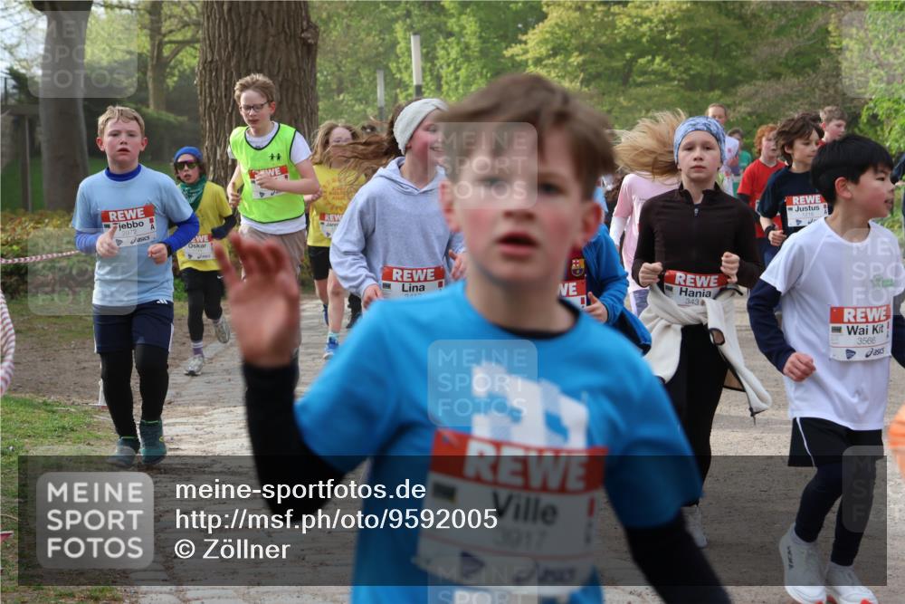 25.04.2026 - Das Zehntel Zöllner http://msf.ph/oto/9592005 25.04.2026 08:41:28 Laufen 2972, 2741, 3112, 3917, 150, 343, 3566 meine-sportfotos.de