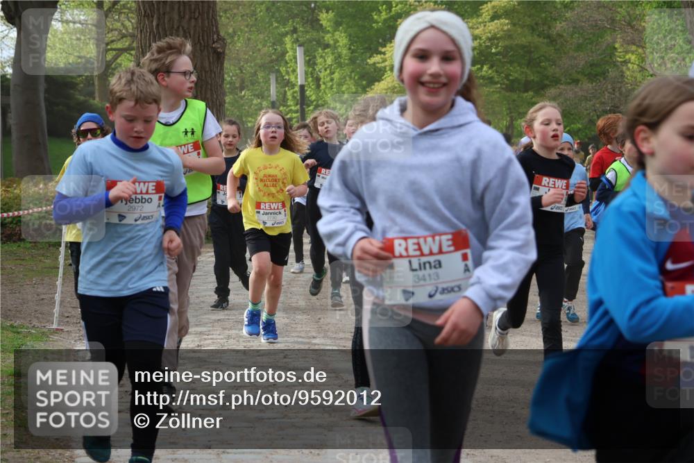 25.04.2026 - Das Zehntel Zöllner http://msf.ph/oto/9592012 25.04.2026 08:41:29 Laufen 2972, 3413 meine-sportfotos.de