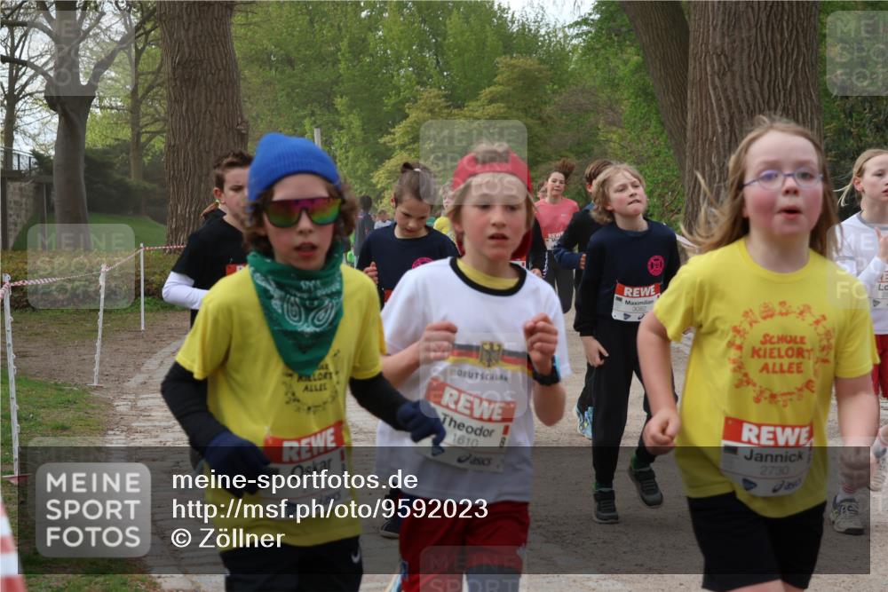 25.04.2026 - Das Zehntel Zöllner http://msf.ph/oto/9592023 25.04.2026 08:41:33 Laufen 3082, 1610, 2730, 2741 meine-sportfotos.de