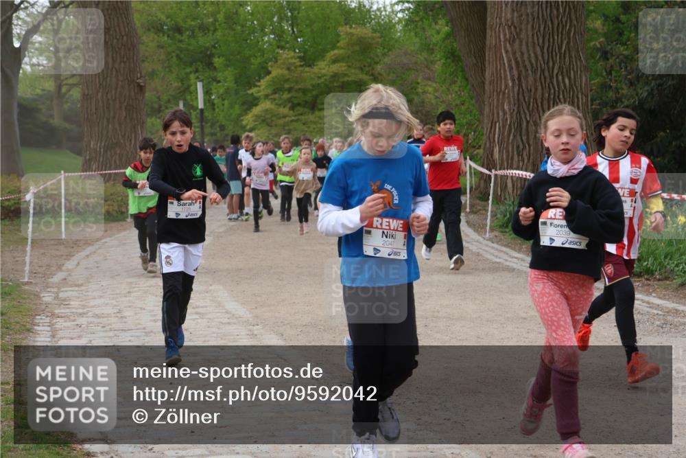 25.04.2026 - Das Zehntel Zöllner http://msf.ph/oto/9592042 25.04.2026 08:41:37 Laufen 1728, 2047, 2039 meine-sportfotos.de