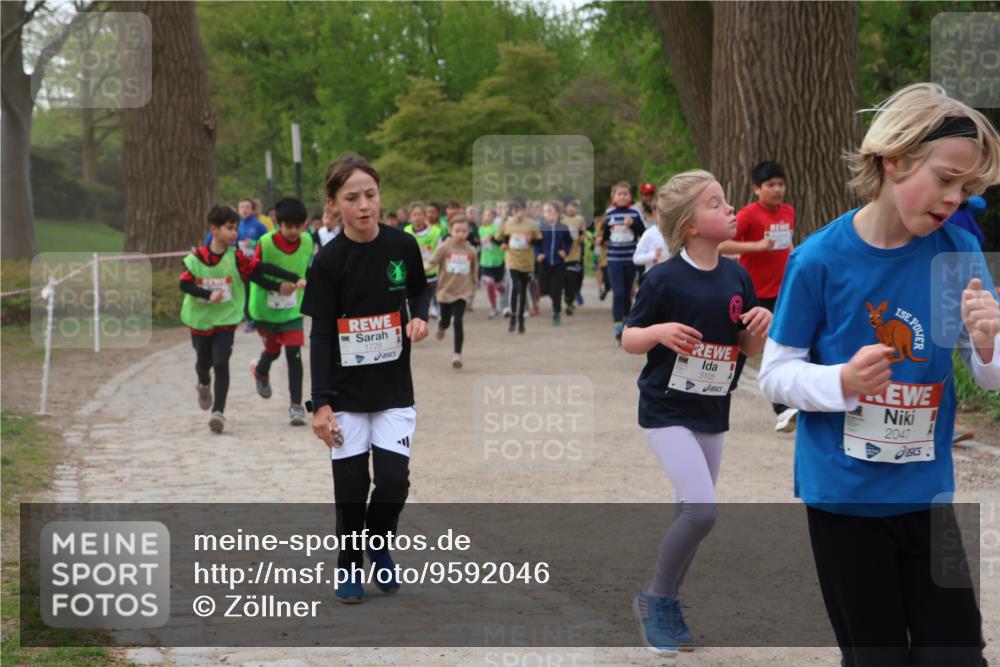 25.04.2026 - Das Zehntel Zöllner http://msf.ph/oto/9592046 25.04.2026 08:41:38 Laufen 1728, 3105, 2047 meine-sportfotos.de