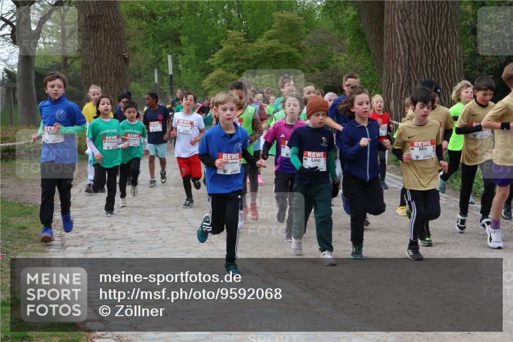 25.04.2026 - Das Zehntel Zöllner http://msf.ph/oto/9592068 25.04.2026 08:41:44 Laufen 4444444 meine-sportfotos.de