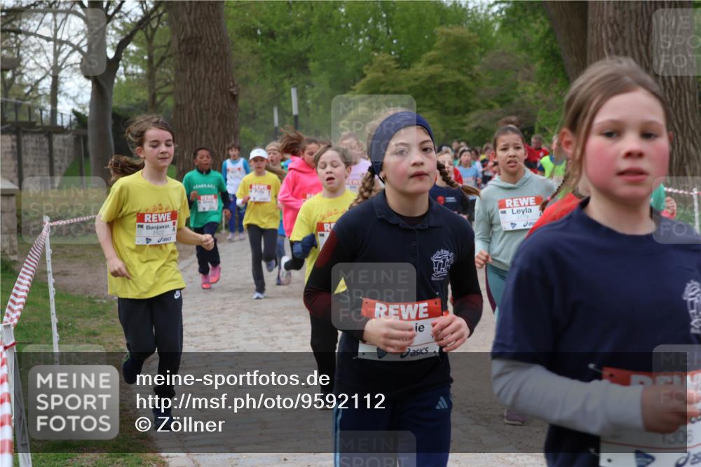 25.04.2026 - Das Zehntel Zöllner http://msf.ph/oto/9592112 25.04.2026 08:41:54 Laufen 2822, 3119, 46, 1306, 28 meine-sportfotos.de