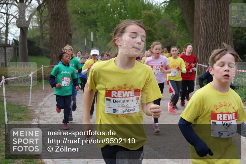 25.04.2026 - Das Zehntel Zöllner http://msf.ph/oto/9592119 25.04.2026 08:41:56 Laufen 2822, 2813 meine-sportfotos.de