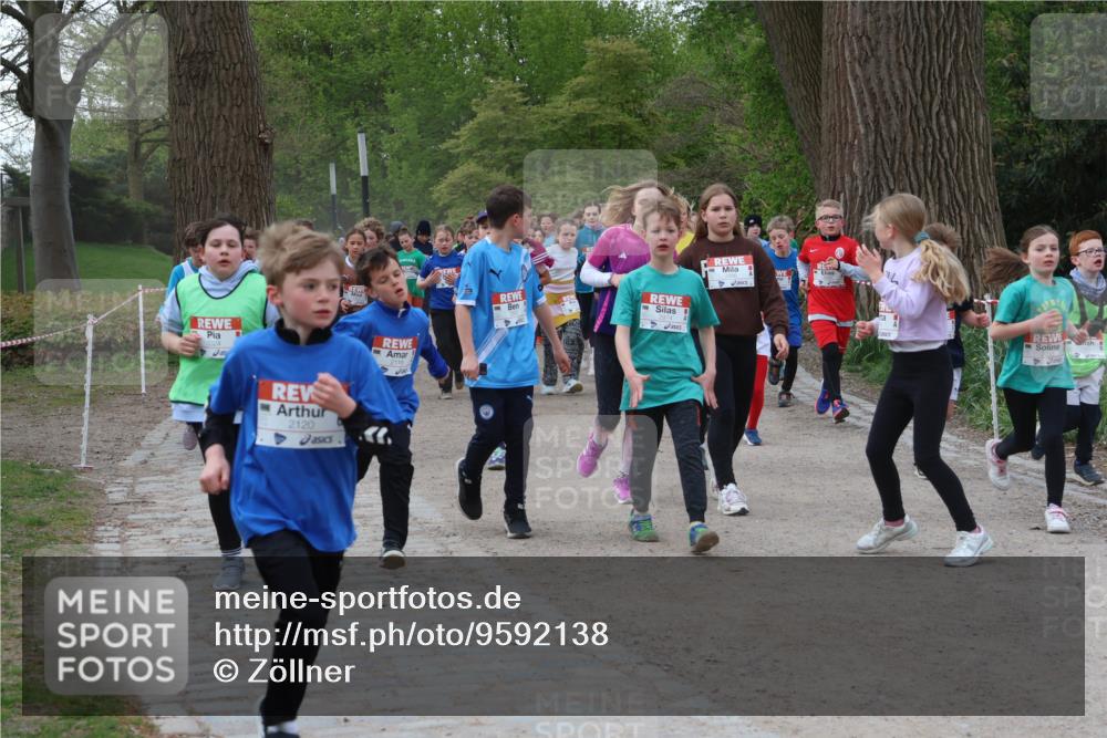 25.04.2026 - Das Zehntel Zöllner http://msf.ph/oto/9592138 25.04.2026 08:41:59 Laufen 2120 meine-sportfotos.de