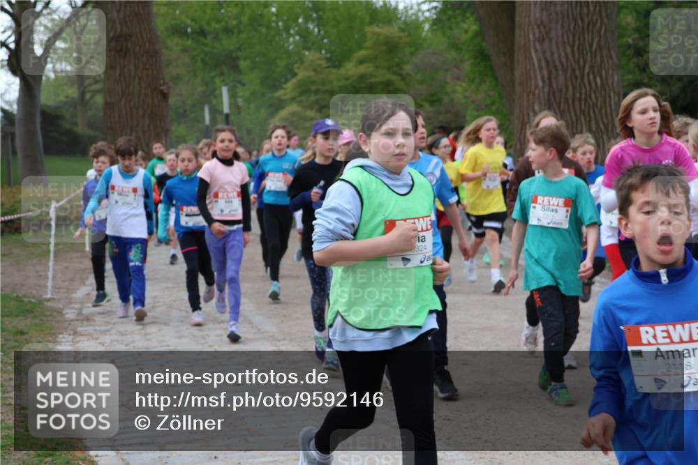 25.04.2026 - Das Zehntel Zöllner http://msf.ph/oto/9592146 25.04.2026 08:42:01 Laufen 324, 2118 meine-sportfotos.de
