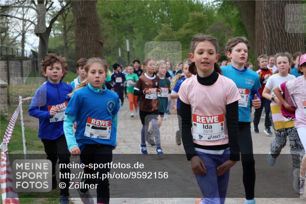 25.04.2026 - Das Zehntel Zöllner http://msf.ph/oto/9592156 25.04.2026 08:42:03 Laufen 1254, 2977, 2978 meine-sportfotos.de