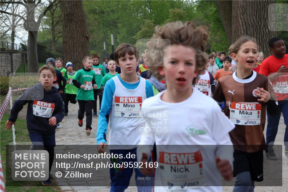 25.04.2026 - Das Zehntel Zöllner http://msf.ph/oto/9592169 25.04.2026 08:42:05 Laufen 1267, 4444444, 1447, 3468, 3361, 2639 meine-sportfotos.de