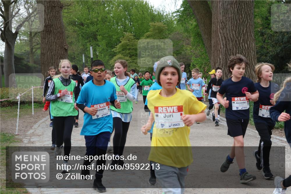 25.04.2026 - Das Zehntel Zöllner http://msf.ph/oto/9592213 25.04.2026 08:42:16 Laufen 1774, 3342, 2801, 5 meine-sportfotos.de