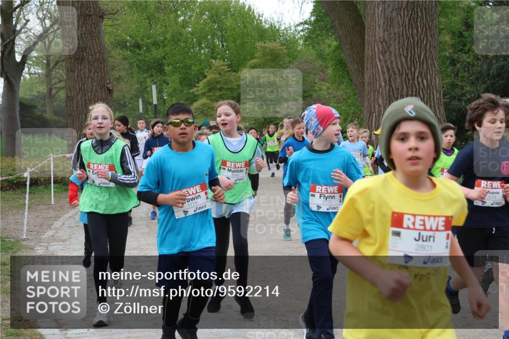 25.04.2026 - Das Zehntel Zöllner http://msf.ph/oto/9592214 25.04.2026 08:42:16 Laufen 1774, 3342, 1770, 2801, 3059 meine-sportfotos.de