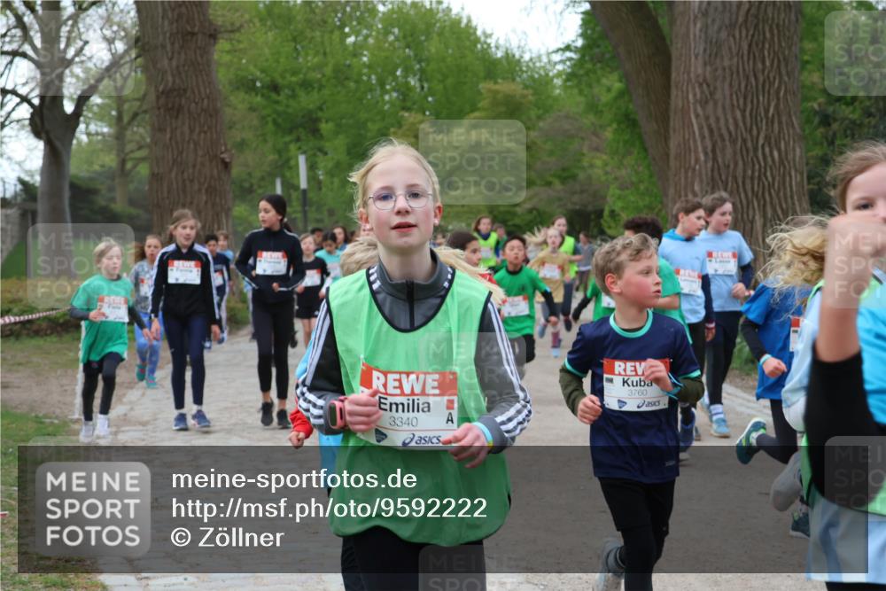 25.04.2026 - Das Zehntel Zöllner http://msf.ph/oto/9592222 25.04.2026 08:42:18 Laufen 3340, 3760, 19 meine-sportfotos.de