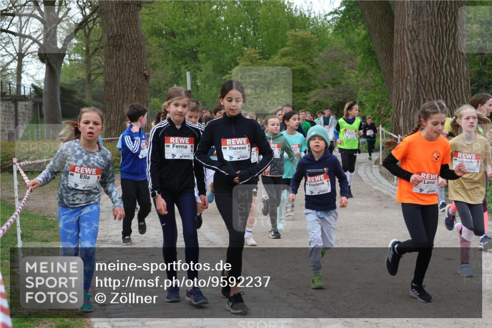 25.04.2026 - Das Zehntel Zöllner http://msf.ph/oto/9592237 25.04.2026 08:42:21 Laufen 1003, 2331, 2345, 3610 meine-sportfotos.de