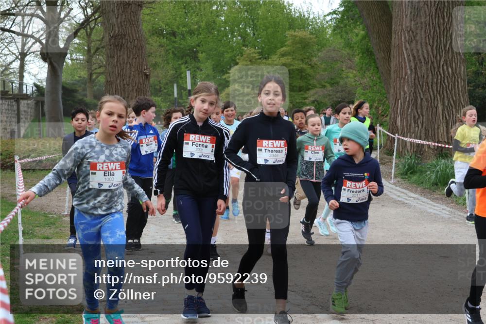 25.04.2026 - Das Zehntel Zöllner http://msf.ph/oto/9592239 25.04.2026 08:42:22 Laufen 1003, 2331, 2345, 2211 meine-sportfotos.de