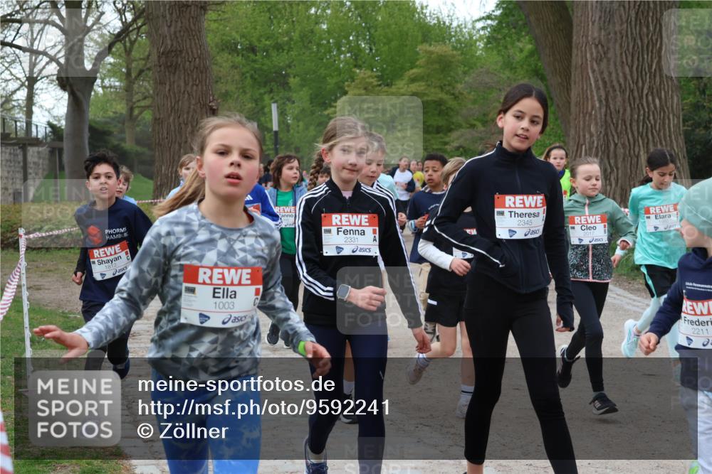 25.04.2026 - Das Zehntel Zöllner http://msf.ph/oto/9592241 25.04.2026 08:42:22 Laufen 1812, 1003, 2331, 2345, 2017, 2211 meine-sportfotos.de