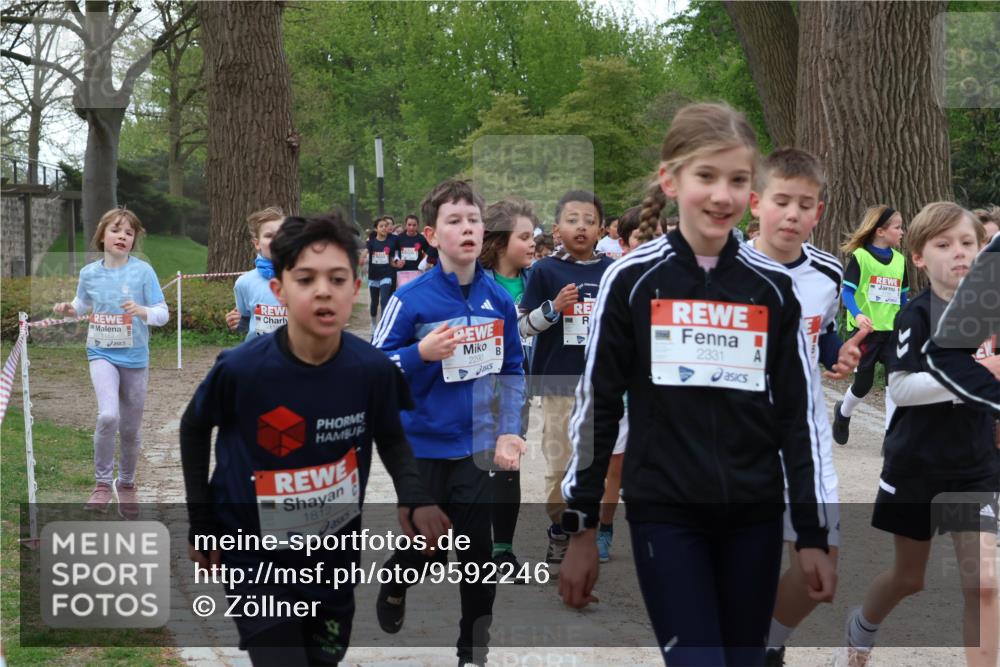 25.04.2026 - Das Zehntel Zöllner http://msf.ph/oto/9592246 25.04.2026 08:42:24 Laufen 1812, 2290, 2331 meine-sportfotos.de