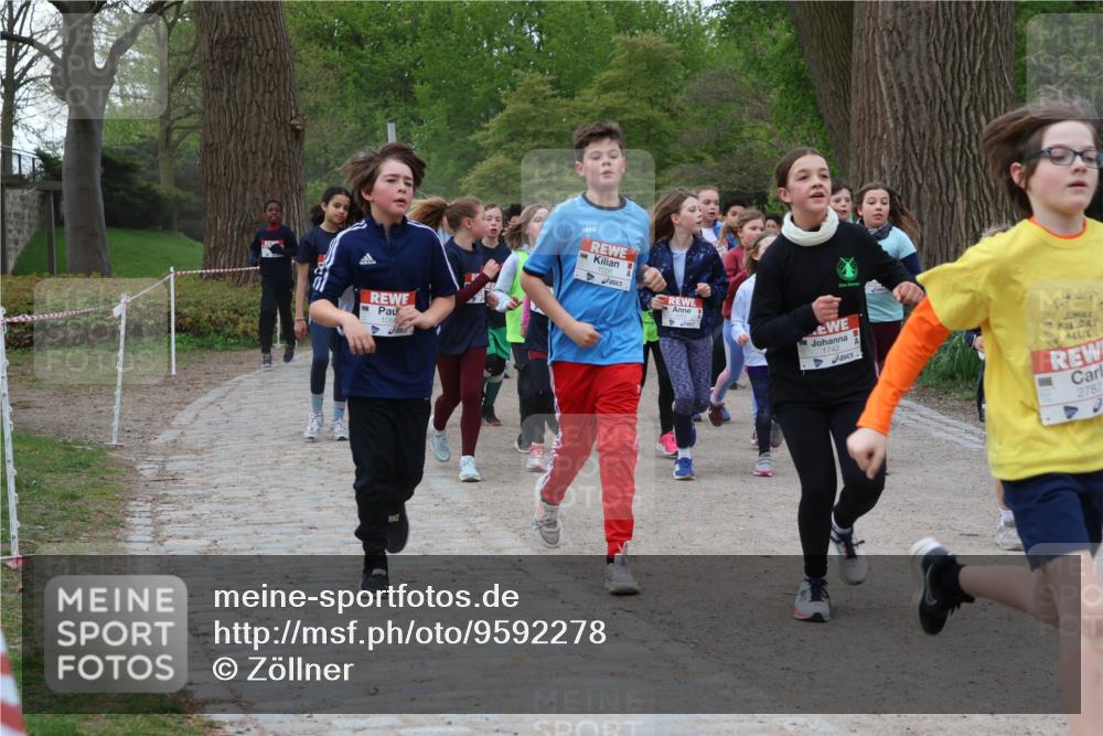25.04.2026 - Das Zehntel Zöllner http://msf.ph/oto/9592278 25.04.2026 08:42:32 Laufen 1050, 2787 meine-sportfotos.de