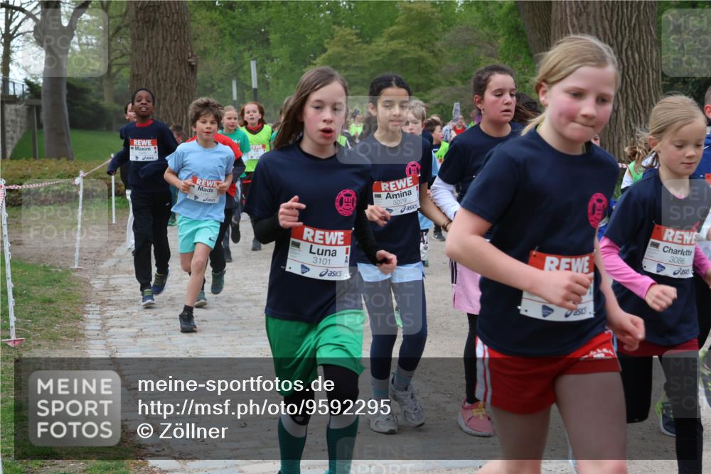 25.04.2026 - Das Zehntel Zöllner http://msf.ph/oto/9592295 25.04.2026 08:42:36 Laufen 3101, 3079, 3086 meine-sportfotos.de