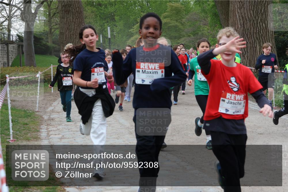 25.04.2026 - Das Zehntel Zöllner http://msf.ph/oto/9592308 25.04.2026 08:42:38 Laufen 1144, 2669, 2686 meine-sportfotos.de