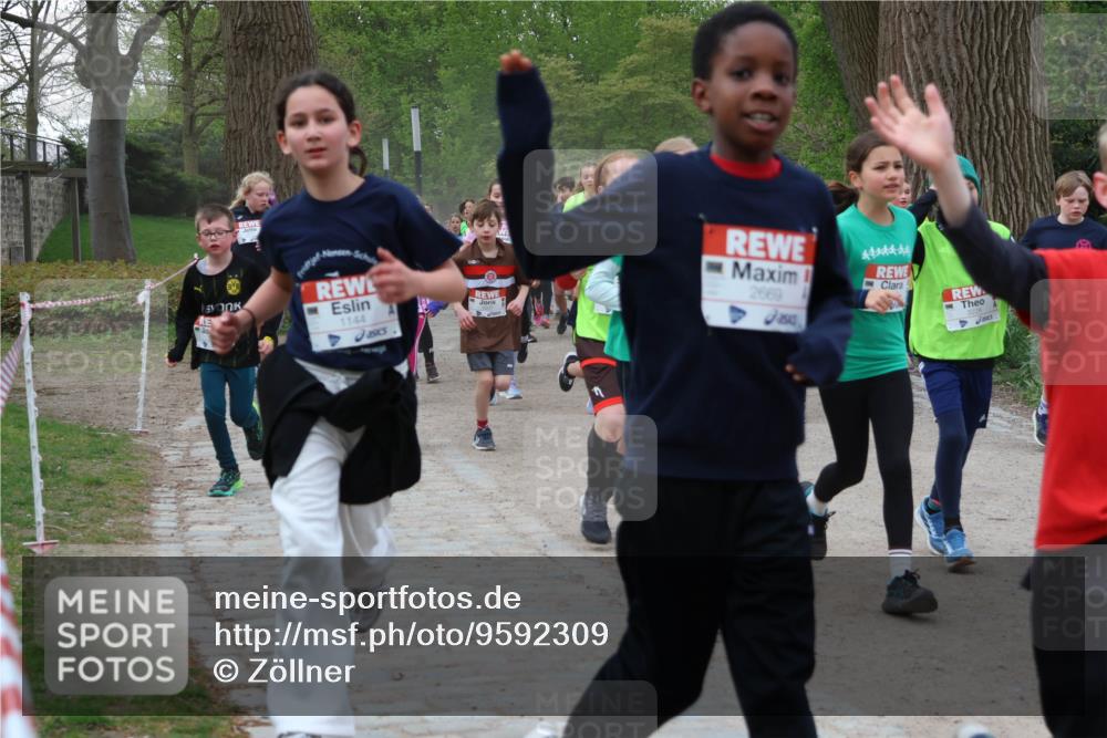 25.04.2026 - Das Zehntel Zöllner http://msf.ph/oto/9592309 25.04.2026 08:42:39 Laufen 2669, 1144 meine-sportfotos.de