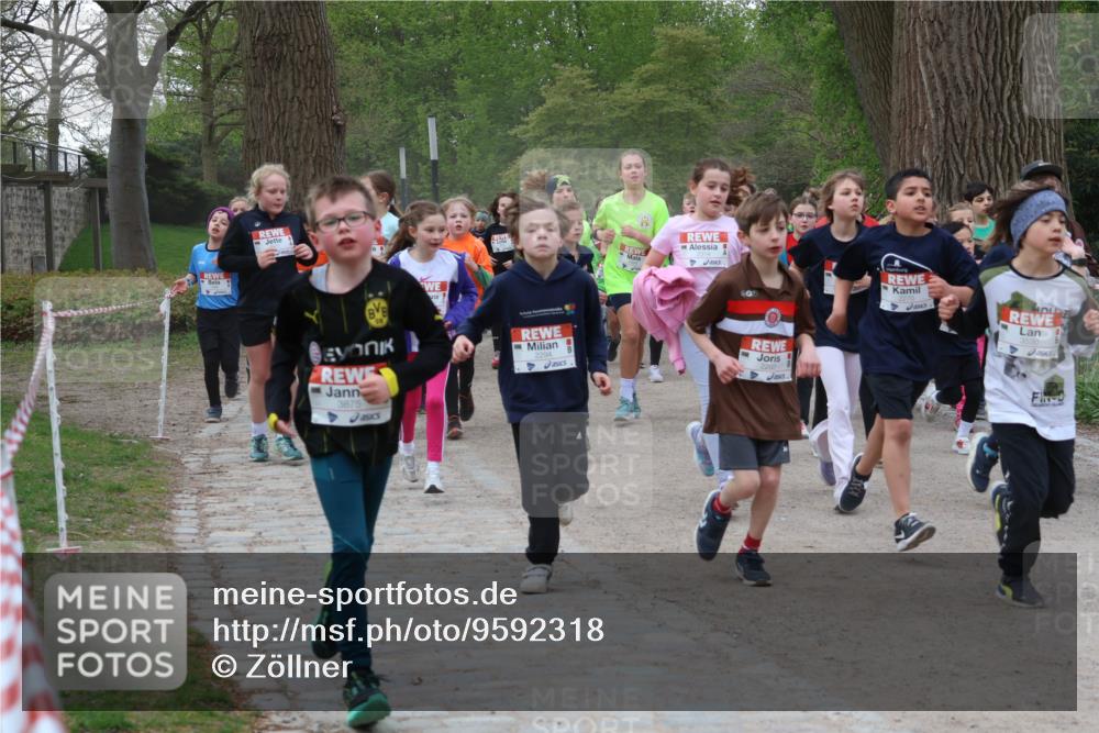 25.04.2026 - Das Zehntel Zöllner http://msf.ph/oto/9592318 25.04.2026 08:42:40 Laufen 3875, 600, 3530 meine-sportfotos.de