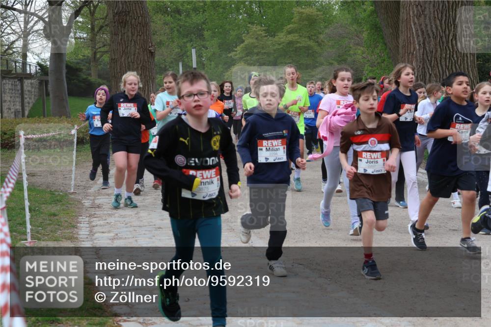 25.04.2026 - Das Zehntel Zöllner http://msf.ph/oto/9592319 25.04.2026 08:42:41 Laufen 3875, 2294, 2292 meine-sportfotos.de
