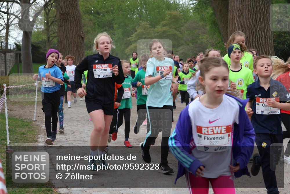 25.04.2026 - Das Zehntel Zöllner http://msf.ph/oto/9592328 25.04.2026 08:42:43 Laufen 2970, 2222, 2253 meine-sportfotos.de