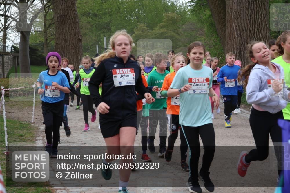 25.04.2026 - Das Zehntel Zöllner http://msf.ph/oto/9592329 25.04.2026 08:42:43 Laufen 1046, 2970, 2979 meine-sportfotos.de