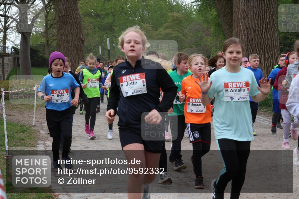 25.04.2026 - Das Zehntel Zöllner http://msf.ph/oto/9592332 25.04.2026 08:42:44 Laufen 1046, 2970, 2020, 2979 meine-sportfotos.de