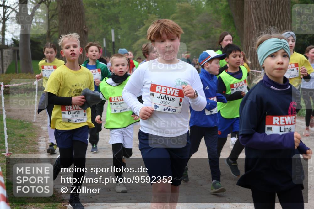 25.04.2026 - Das Zehntel Zöllner http://msf.ph/oto/9592352 25.04.2026 08:42:49 Laufen 3146, 3507, 2749, 2828 meine-sportfotos.de