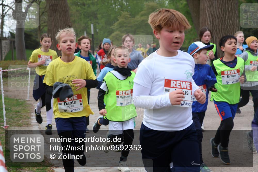 25.04.2026 - Das Zehntel Zöllner http://msf.ph/oto/9592353 25.04.2026 08:42:49 Laufen 2749, 3146, 3128 meine-sportfotos.de